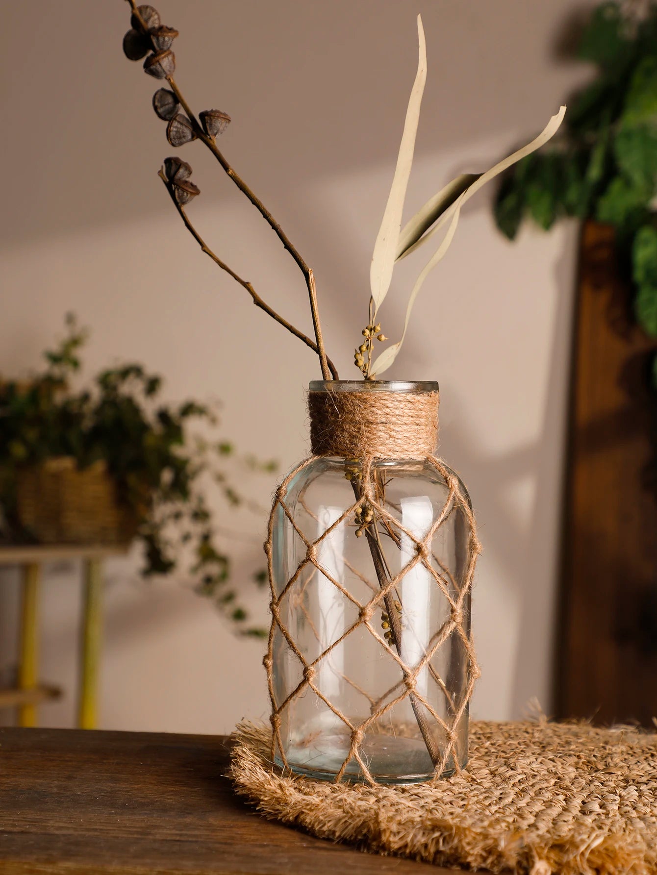 Rustic Hanging Glass Vase – Rope Net Flower Holder for Boho Home & Table Décor