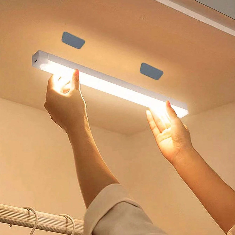 Wireless Motion Sensor Night Light – USB Rechargeable LED for Closet, Corridor & Stairs